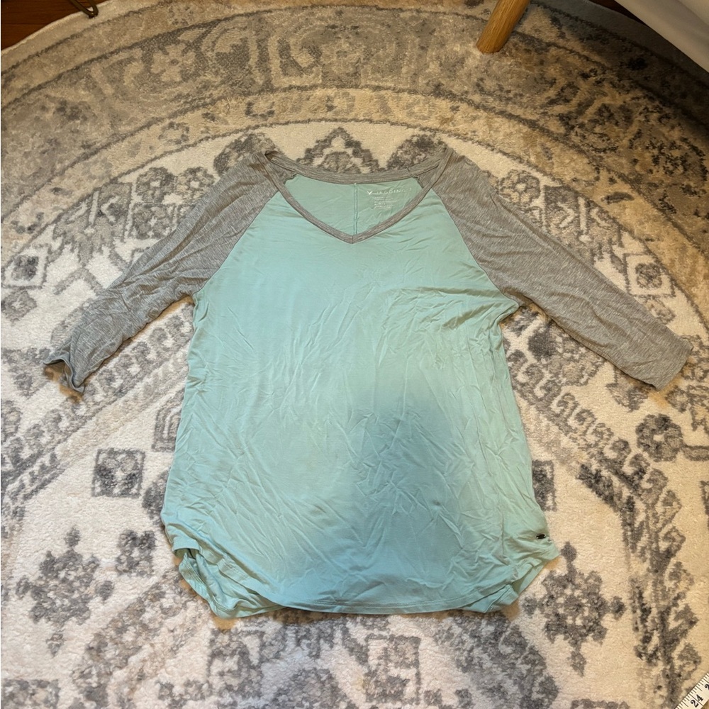 American Eagle Outfitters Green and Gray Top